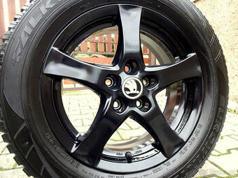 ZIMNÍ ALU 16" 5x112 pneu 215/60R16 pěkný stav
