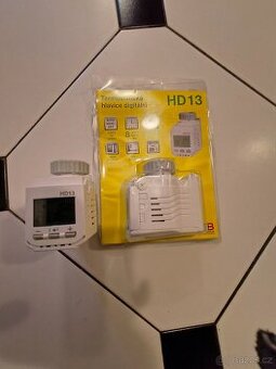 Termostatická hlavice programovatelná HD13