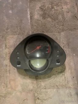 Budíky kawasaki er6 nektere udaje nefungují