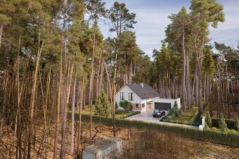 Prodej stavebního pozemku 4600 m² Kersko, Hradištko.