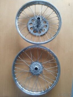 Jawa pařez 50/550 nová kola, výplet , ráfky, vycentrováno