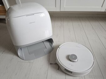 Roborock Qrevo Curv 5A1 bílý REZERVACE