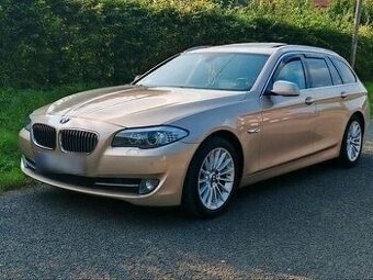 Prodám náhradní díly z kompletního vozu F11 530d 180kw A