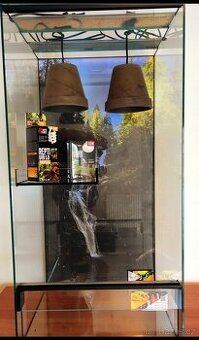 L Nové kompletní terárium 40x40x80 pro pagekona nebo chamele