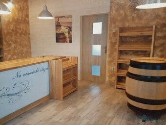 Zařízení vinotéky - 1