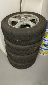 Prodám 4 ks pneu Michelin 225/55 R16 i s elektrony