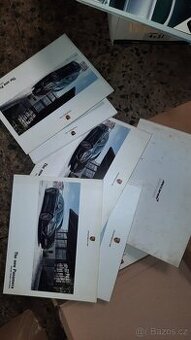 Prospekty a Knihy Porsche