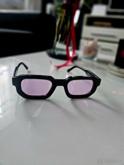Sluneční brýle černo-ružové