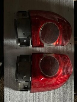 Zadní světla originalVW Sharan
