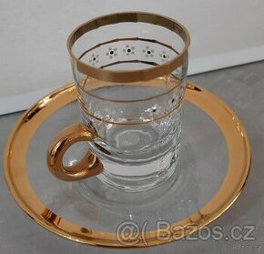Skleněné moka šálky s podšálky zlacené