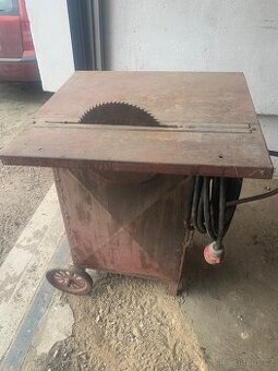 Stolní pila - cirkulárka