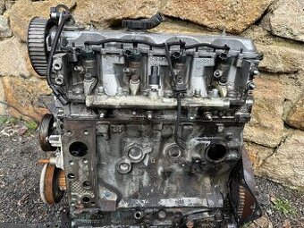 Hlava motoru +blok motoru Iveco 2.8tdi