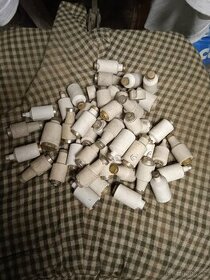 Prodám keramické pojistky.