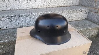 Stará německá helma