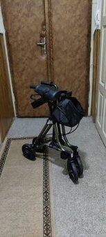 Pomůcky pro seniory