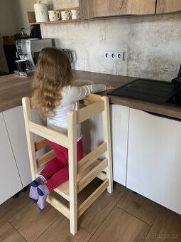 ROSTOUCÍ UČÍCÍ VĚŽ PRO DĚTI (Montessori)