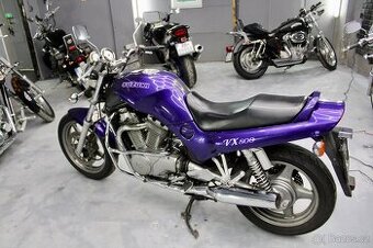 Suzuki VX 800