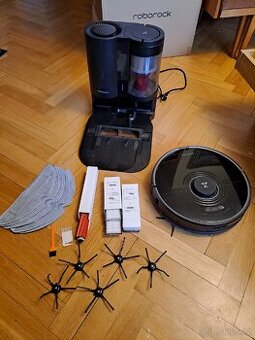 ROBOROCK S7+ s vyprazďňovaci stanicí