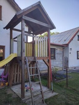 Dětský zahradní domeček