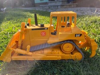 Buldozer CAT – Bruder 02422