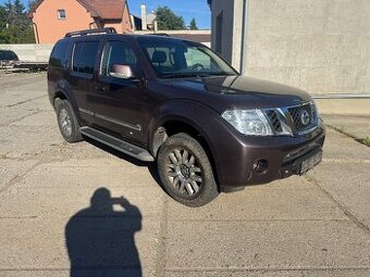 Nissan Pathfinder 3,0V6 Automat