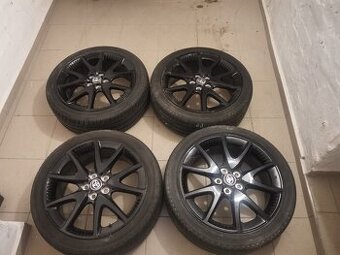 TOYOTA YARIS 5x100 6,5x17 ET50