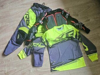 Motokrose oblečení s chráničem pro děti 11-12 let