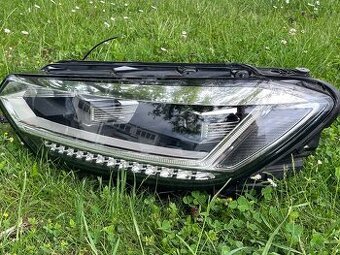 světlo VW Touran 5T Fuul Led