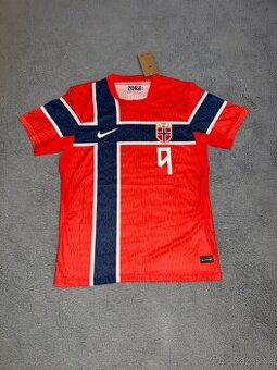 Dres Erling Haaland - Norsko, domácí