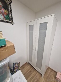 skříň IKEA