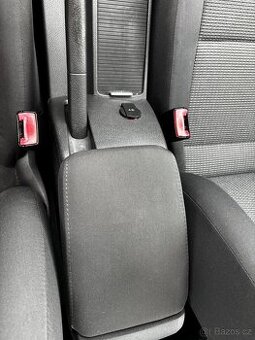 VW Jetta - 1
