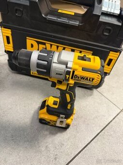 Příklepová aku vrtačka Dewalt DCD966P2 sada s kufrem