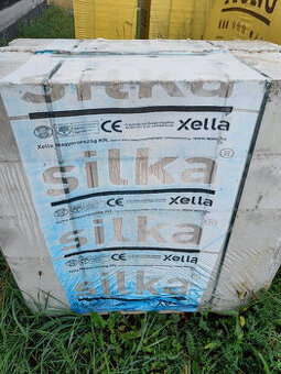 Materiál