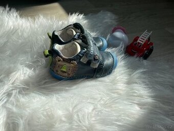 👟 D.D.Step – dětské botičky vel. 20 💙