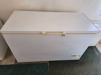 Pultový mrazák 275 L.