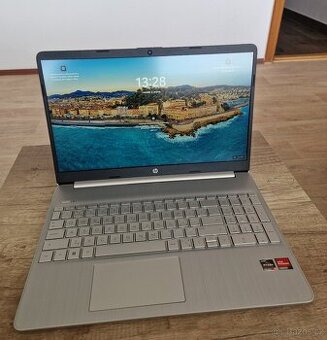 Prodám notebook HP