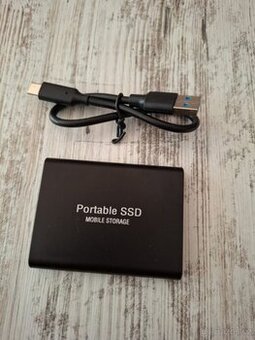 Prodám externí SSD disk 4TB