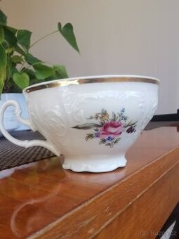 Vintage šálek/ československý porcelán