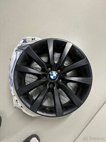 Černé BMW disky 8Jx18 origo