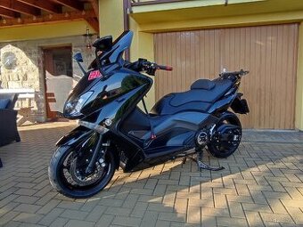 Yamaha T-Max 530