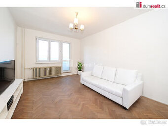 Prostorný byt připravený k rekonstrukci, 52 m2 + 3,25 m2 lod