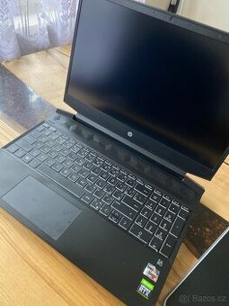 Herní notebook HP Pavilion 15 RTX
