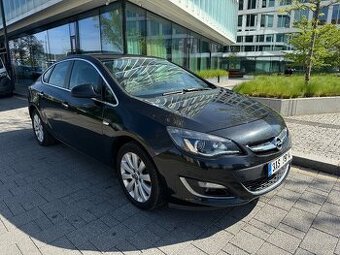 Opel Astra 1,7 CDTI 96kw r.2013 144.000km