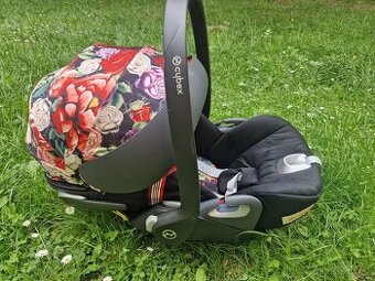 Cybex Cloud Z i-size Spring Blossom