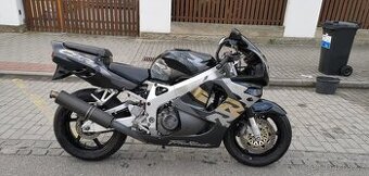 Honda CBR 900 RR FIREBLADE sc33