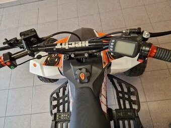 Prodám elektrickou čtyřkolku HECHT 54120
