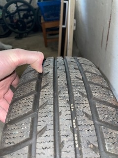 Zimní pneumatiky s diskem 165/70 R 14 - 1