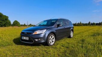 Ford Focus kombi 2010, 1.6. benzín, TOP stav - 1