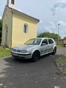 Volkswagen Golf 4 1.4 benzín