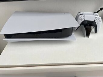 PlayStation 5 + 7 her